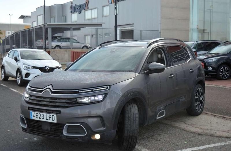 Usado Citroën C5 Aircross Shine 131 CV (96 kW) 2021 Gris / plata SUV