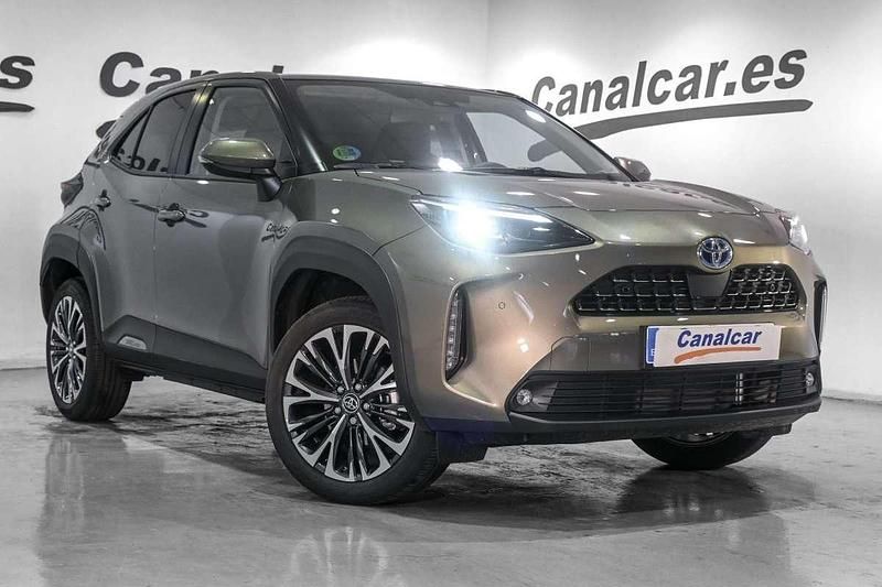 Usado Toyota Yaris Cross Plus 116 CV (85 kW) 2023 Marrón SUV