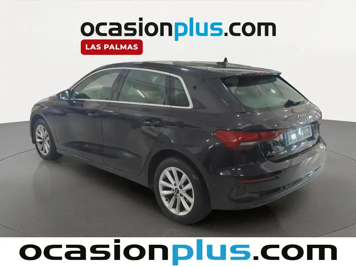 Usado Audi A3 110 CV (80 kW) 2023 Negro Berlina