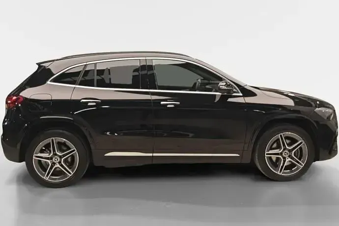 Usado Mercedes GLA250 218 CV (160 kW) 2025 SUV
