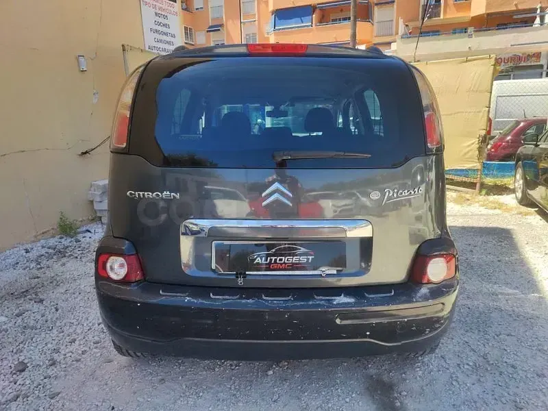 Usado Citroën C3 Picasso Seduction 92 CV (67 kW) 2012 Negro Monovolumen