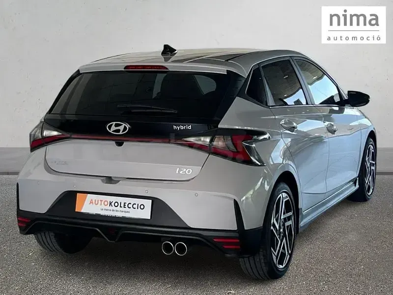 Usado Hyundai i20 N Line 100 CV (73 kW) 2025 Gris / plata Utilitario