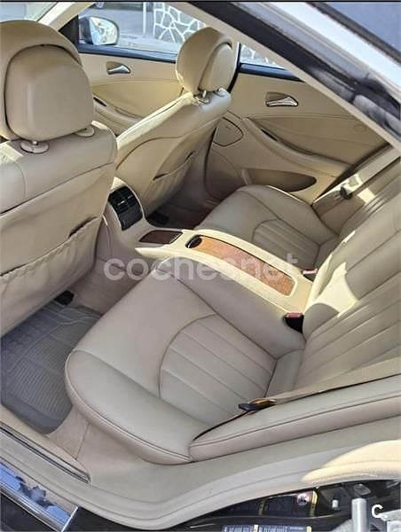 Negro Usado 2008 Mercedes CLS320 Berlina | 8000 € (Precio justo) - Imagen 1/4
