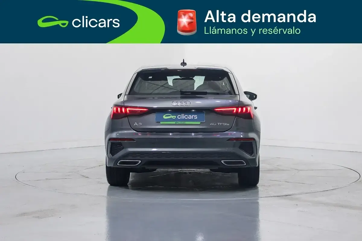 Usado Audi A3 Sportback e-tron Advanced 150 CV (110 kW) 2021 Gris Utilitario