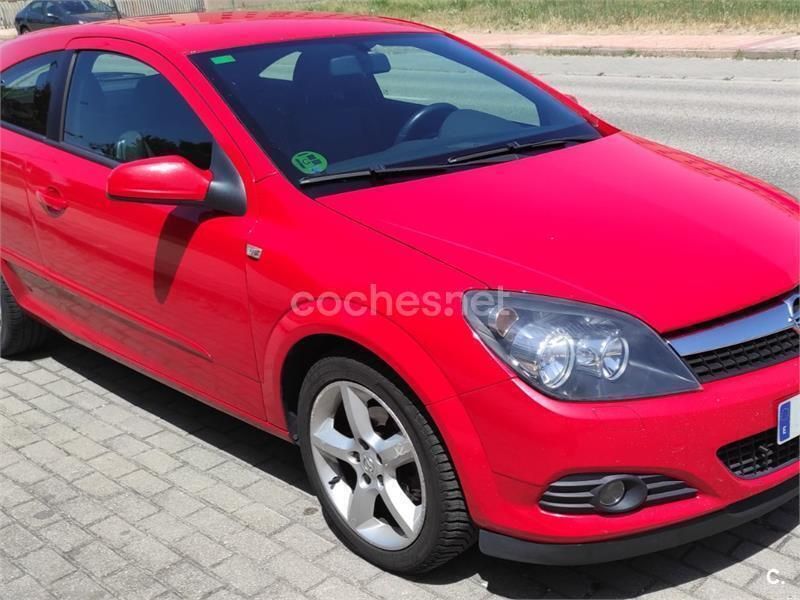 Rojo Usado 2007 Opel Astra GTC Sport Berlina | 4500 € (Precio justo) - Imagen 1/4