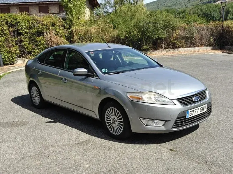 Usado Ford Mondeo 125 CV (91 kW) 2009 Gris / plata Berlina