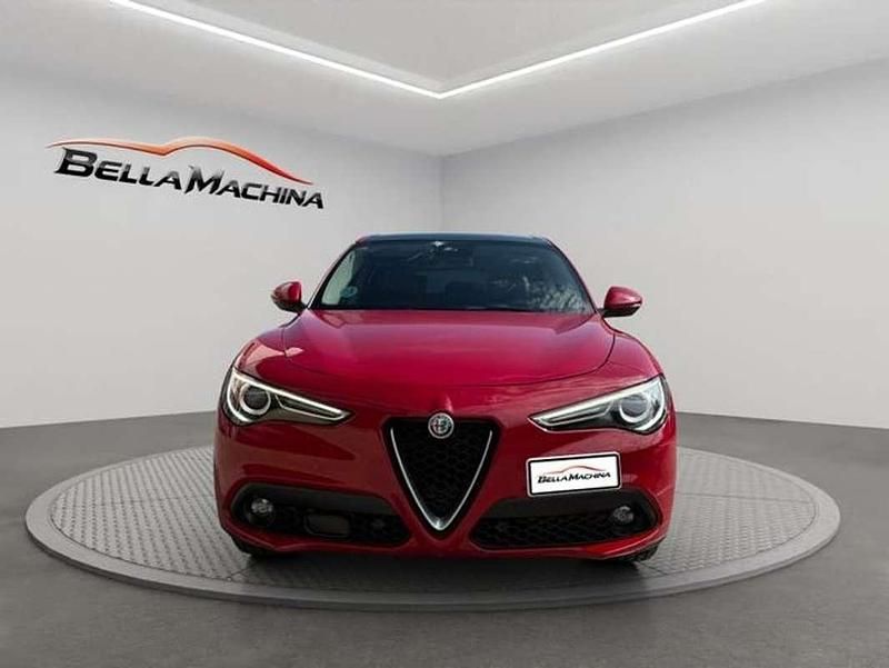 Usado Alfa Romeo Stelvio Executive 190 CV (139 kW) 2019 Rojo SUV
