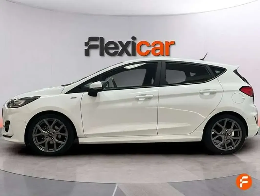 Usado Ford Fiesta ST-Line 125 CV (91 kW) 2023 Blanco Utilitario