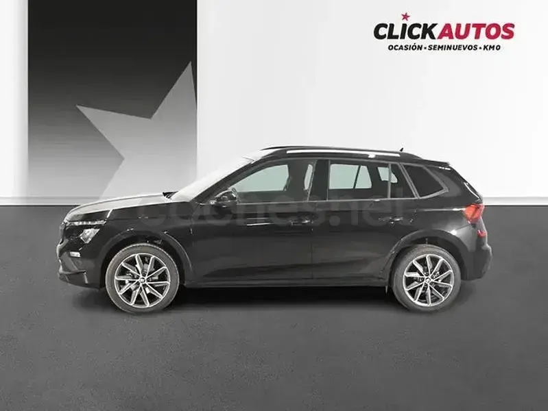 Usado Skoda Kamiq Sport 150 CV (110 kW) 2025 Negro SUV