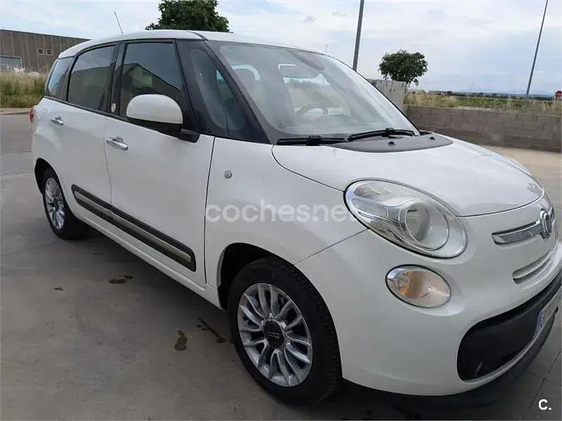 Usado Fiat 500L 85 CV (62 kW) 2014 Blanco Monovolumen