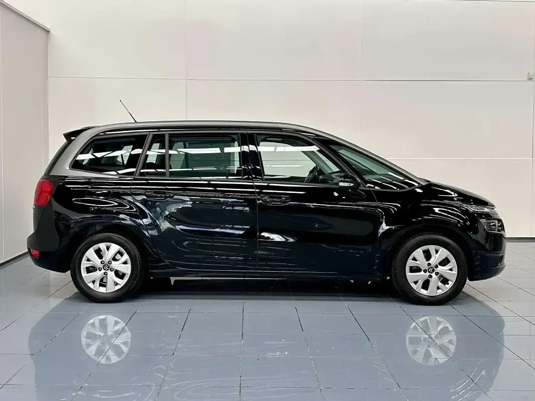 Usado Citroën Grand C4 Picasso Seduction 131 CV (96 kW) 2015 Negro Monovolumen