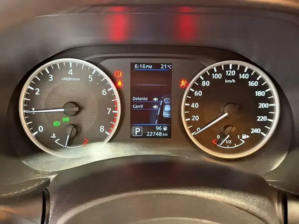 Usado Nissan Juke Acenta 114 CV (83 kW) 2022 Blanco SUV