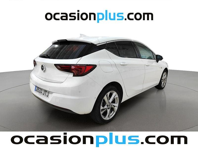 Usado Opel Astra Dynamic 150 CV (110 kW) 2016 Blanco Utilitario