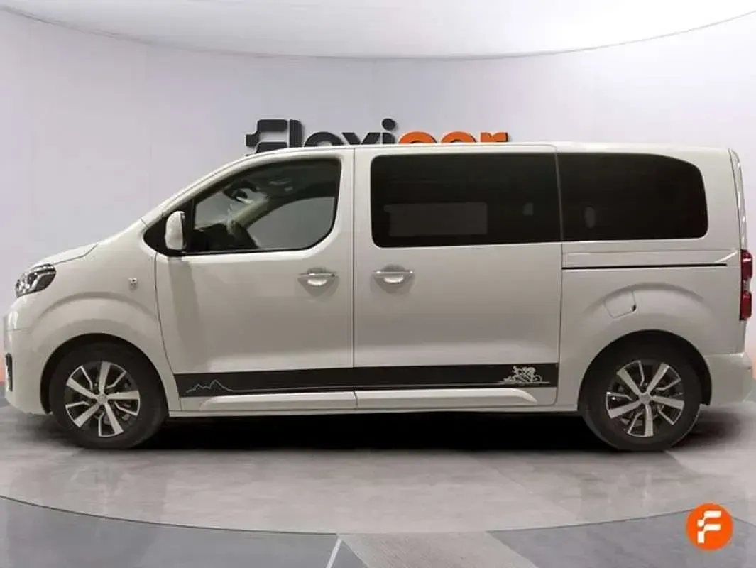 Usado Toyota Proace Plus 177 CV (130 kW) 2023 Blanco Monovolumen