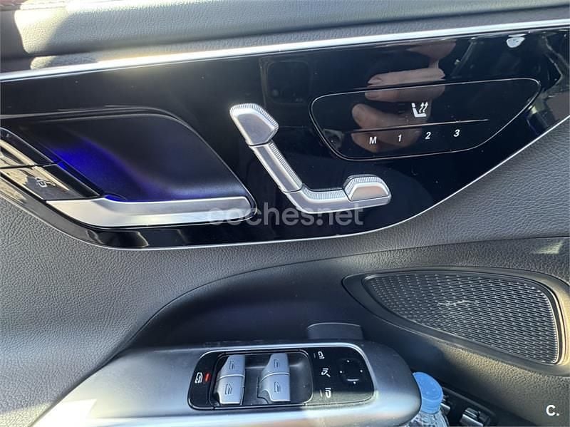 Usado Mercedes C300e 320 CV (235 kW) 2022 Gris / plata Familiar