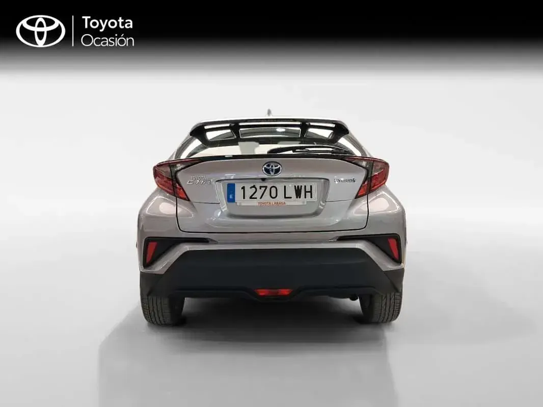 Usado Toyota C-HR Active 122 CV (89 kW) 2022 Gris SUV
