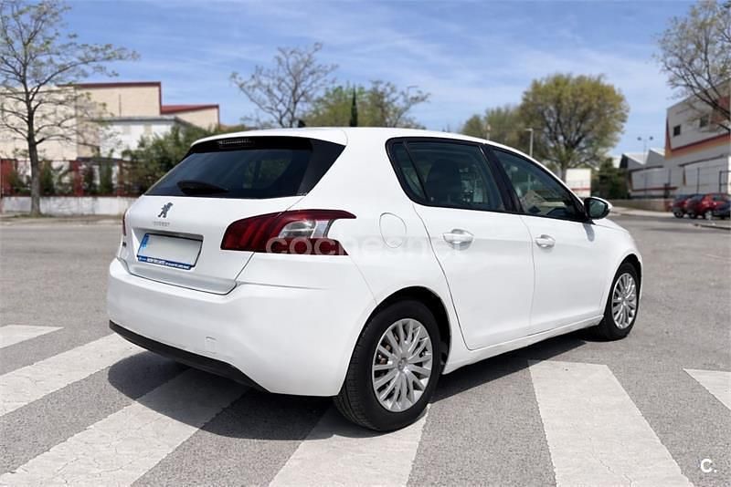Usado Peugeot 308 Access 92 CV (67 kW) 2014 Blanco Berlina