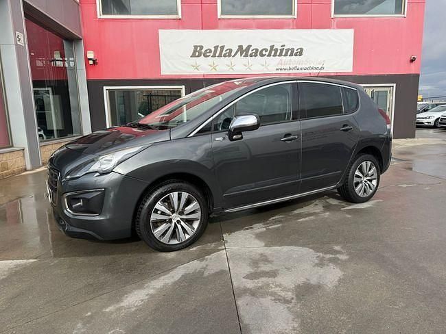 Usado Peugeot 3008 Style 130 CV (95 kW) 2015 Varios colores Berlina