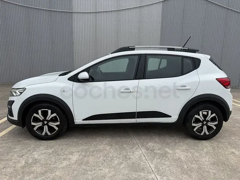 Usado Dacia Sandero Comfort 101 CV (74 kW) 2021 Blanco Berlina