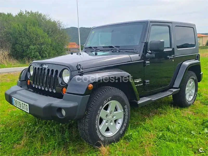 Usado Jeep Wrangler Sahara 177 CV (130 kW) 2010 Negro SUV