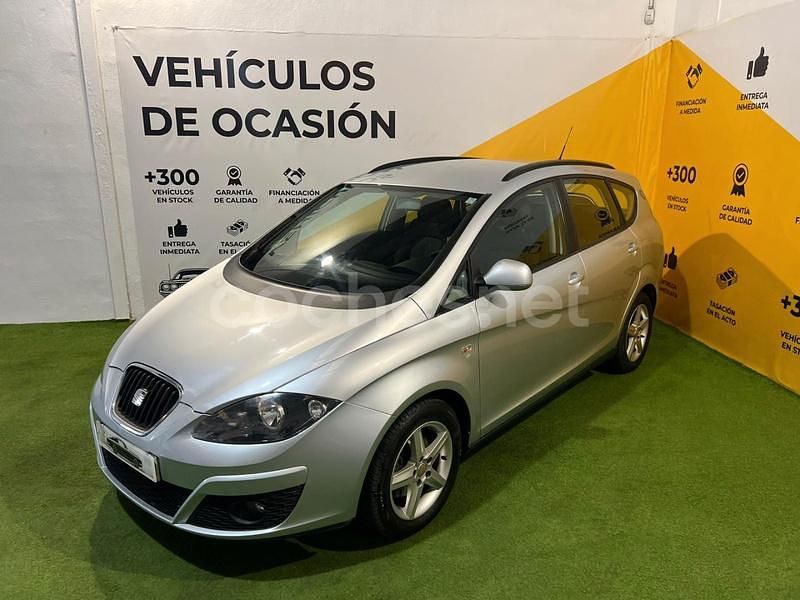Gris / plata Usado 2011 Seat Altea XL Style Monovolumen | 7990 € (Precio justo) - Imagen 1/4