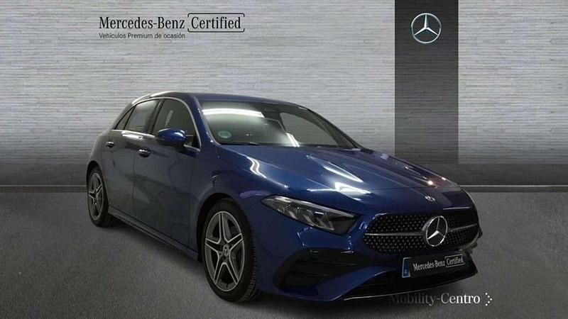 Usado Mercedes A180 109 CV (80 kW) 2024 Azul Utilitario