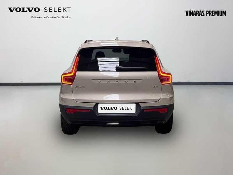Usado Volvo XC40 Plus 163 CV (119 kW) 2025 Beige SUV