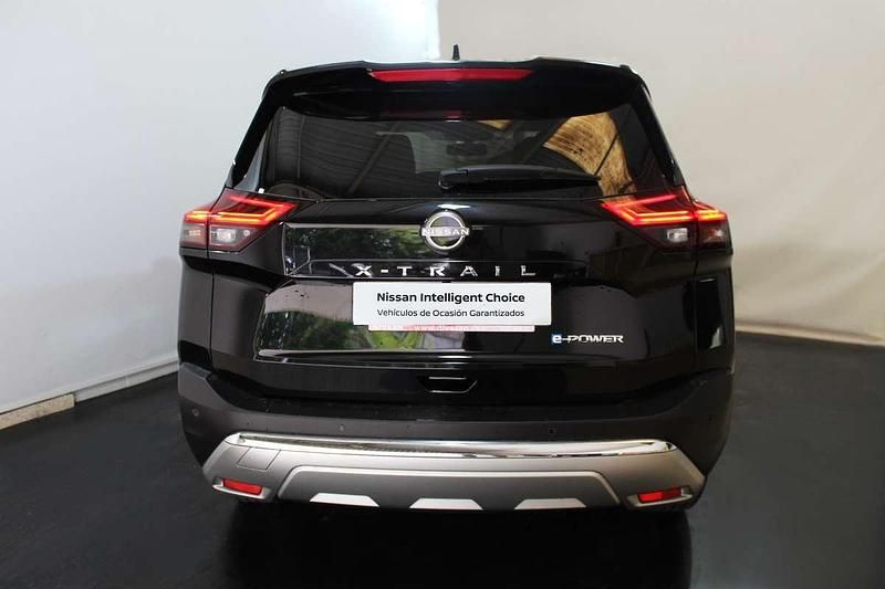 Usado Nissan X-Trail Tekna 207 CV (152 kW) 2024 Negro SUV