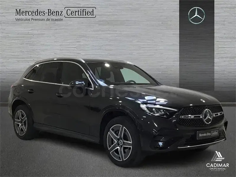 Usado Mercedes GLC300e AMG line 333 CV (244 kW) 2023 Gris / plata SUV