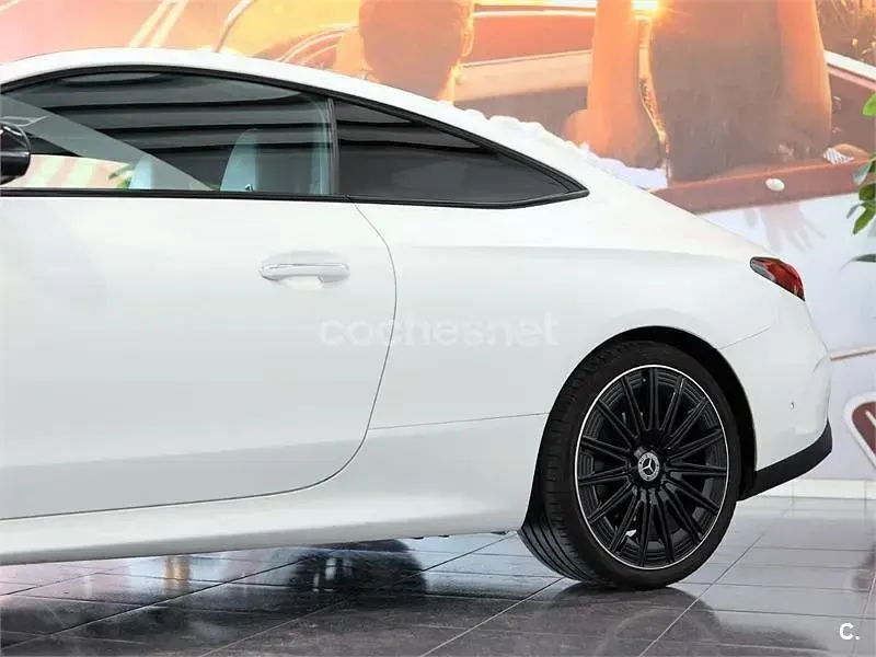 Usado Mercedes CLE200 204 CV (150 kW) 2025 Blanco Coupe