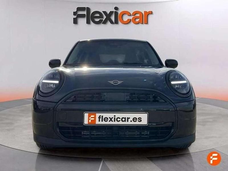Usado Mini Cooper 114 kW (156 CV) 2025 Negro Utilitario