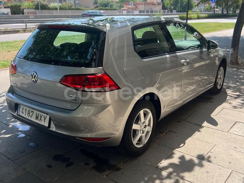 Usado VW Golf VII Edition 105 CV (77 kW) 2014 Gris / plata Berlina