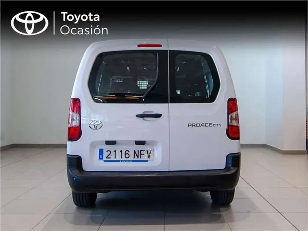 Usado Toyota Proace City City 102 CV (75 kW) 2025 Monovolumen