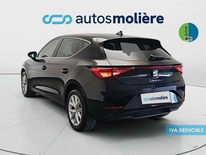 Usado Seat Leon Style 116 CV (85 kW) 2025 Negro Utilitario