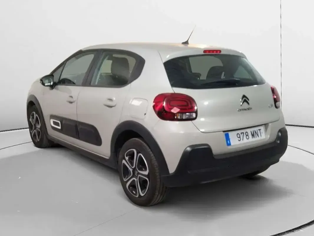 Usado Citroën C3 Feel 82 CV (60 kW) 2023 Gris Utilitario