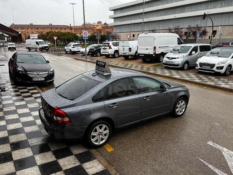 Usado Volvo S40 Kinetic 109 CV (80 kW) 2007 Gris / plata Berlina