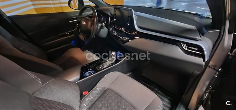 Gris / plata Usado 2019 Toyota C-HR Advance SUV | 20.900 € (Buen precio) - Imagen 1/4