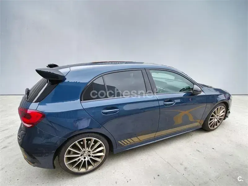 Usado Mercedes A35 AMG 306 CV (225 kW) 2019 Azul Berlina