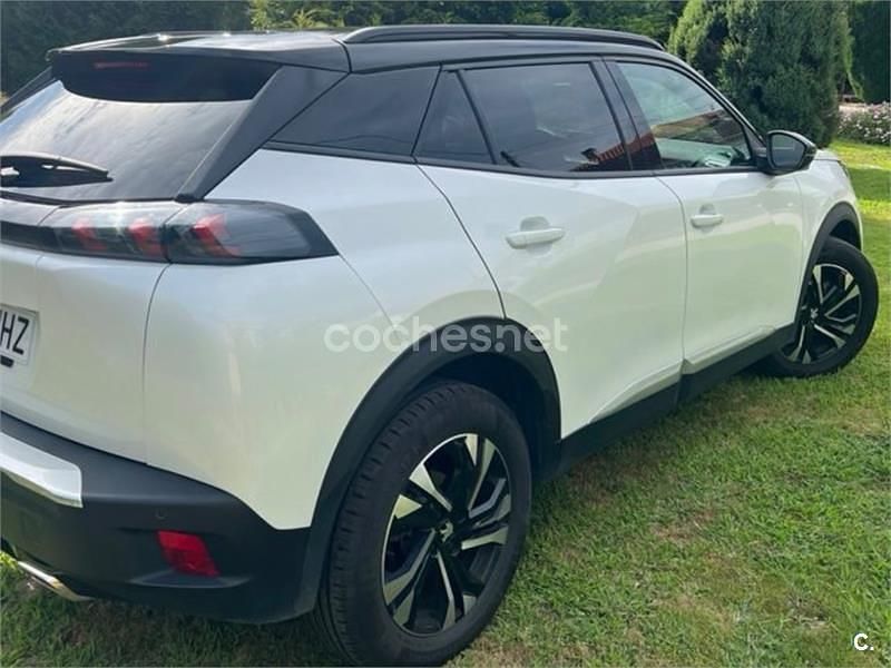 Usado Peugeot 2008 Active 130 CV (95 kW) 2023 Blanco SUV