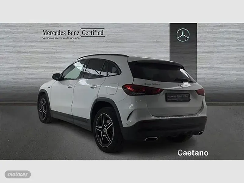 Usado Mercedes GLA250 AMG line 218 CV (160 kW) 2020 Blanco SUV