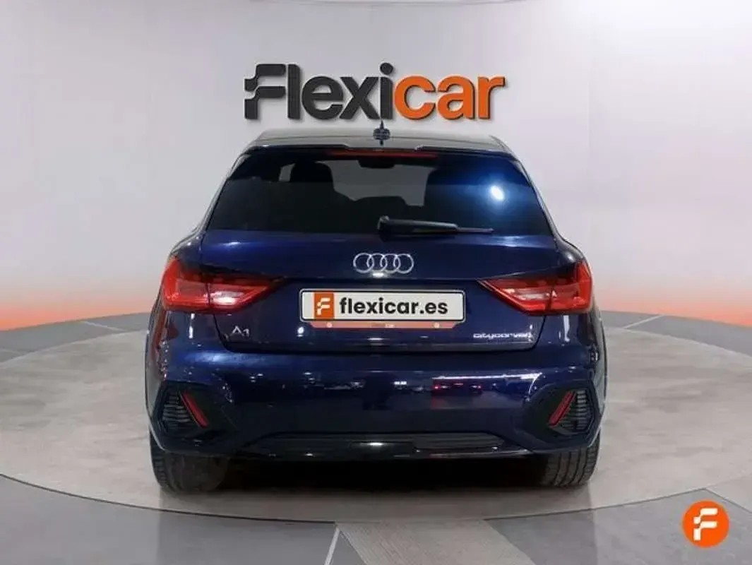 Usado Audi A1 116 CV (85 kW) 2021 Negro SUV
