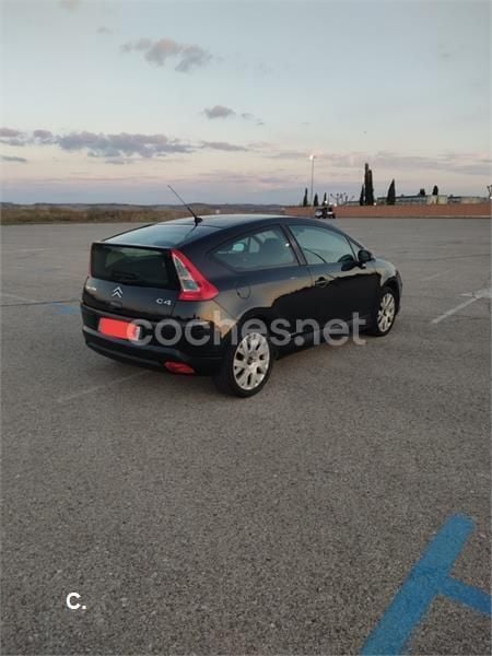 Negro Usado 2004 Citroën C4 VTR Sport Berlina | 2500 € (Precio justo) - Imagen 1/4