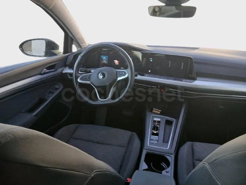 Usado VW Golf VIII Life 115 CV (84 kW) 2021 Negro Berlina