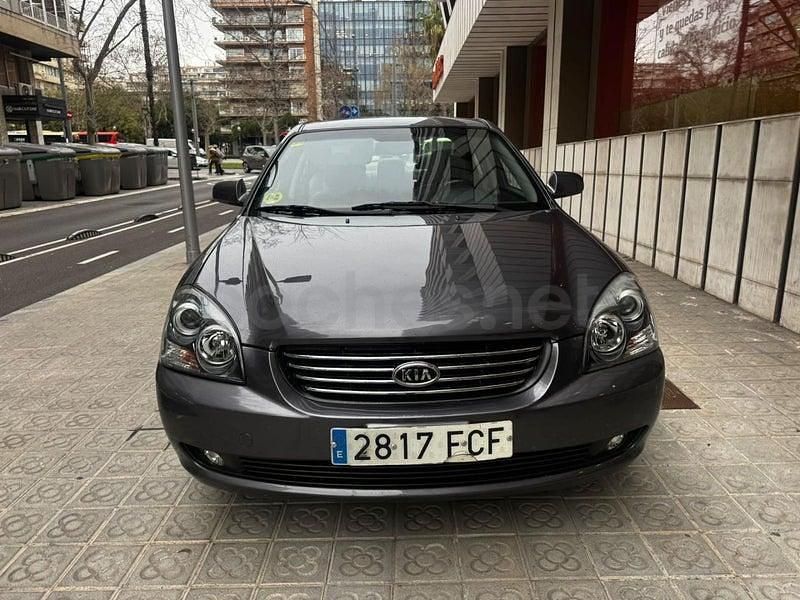 Usado Kia Magentis EX 140 CV (102 kW) 2006 Gris / plata Berlina