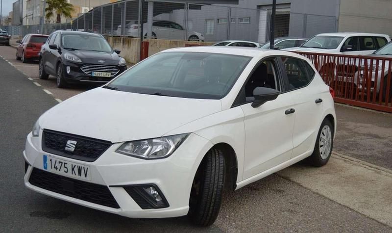 Usado Seat Ibiza Reference 75 CV (55 kW) 2019 Blanco Utilitario