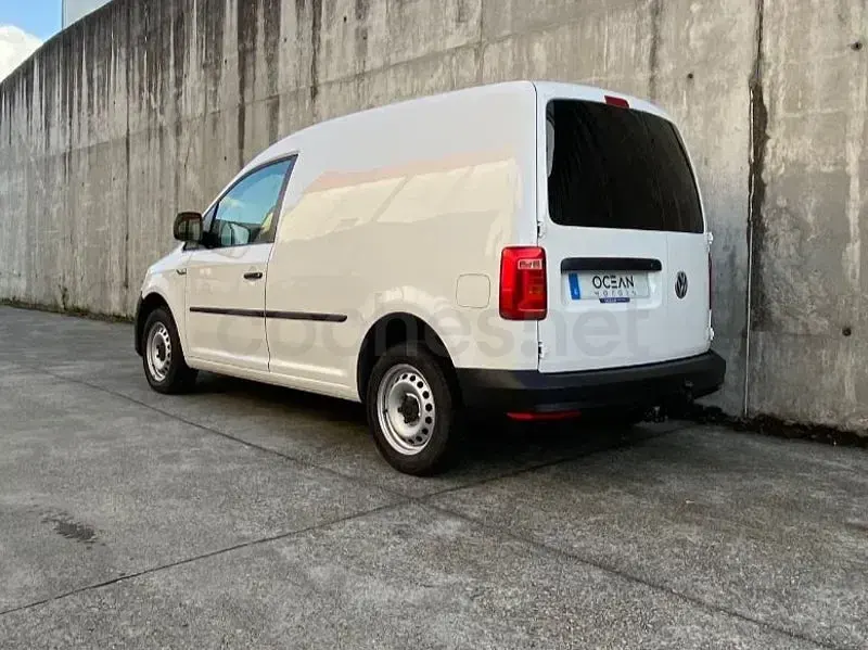 Usado VW Caddy Edition 102 CV (75 kW) 2020 Blanco Monovolumen