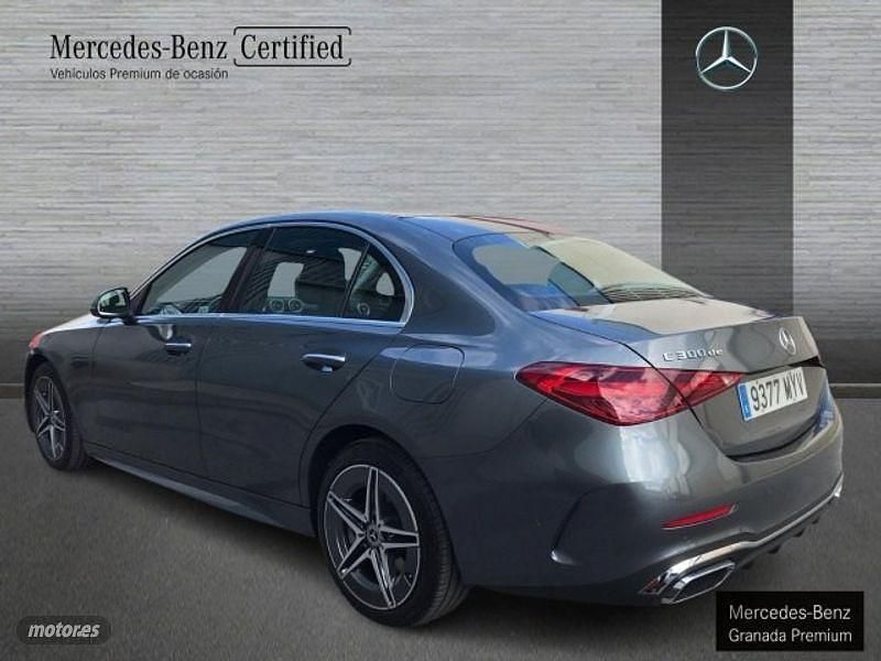 Usado Mercedes C300e AMG line 313 CV (230 kW) 2024 Gris Berlina