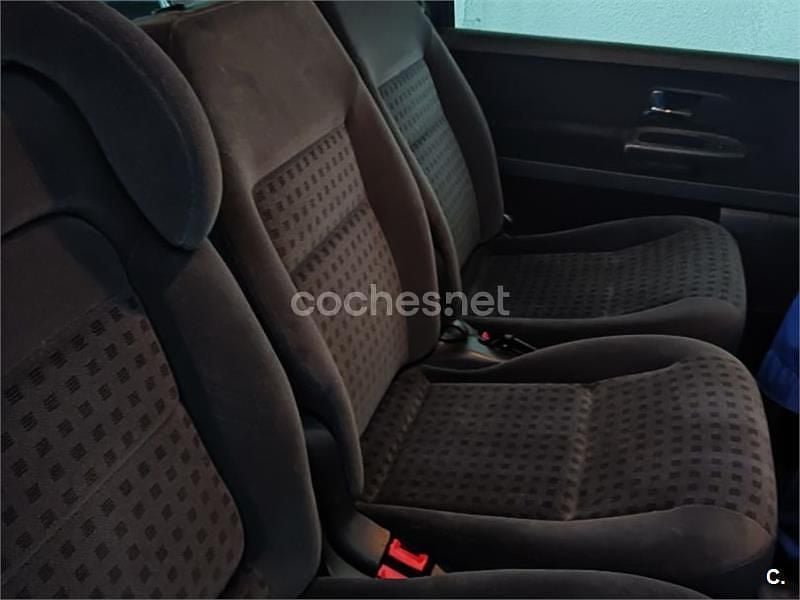 Usado VW Sharan Highline 130 CV (95 kW) 2002 Azul Monovolumen