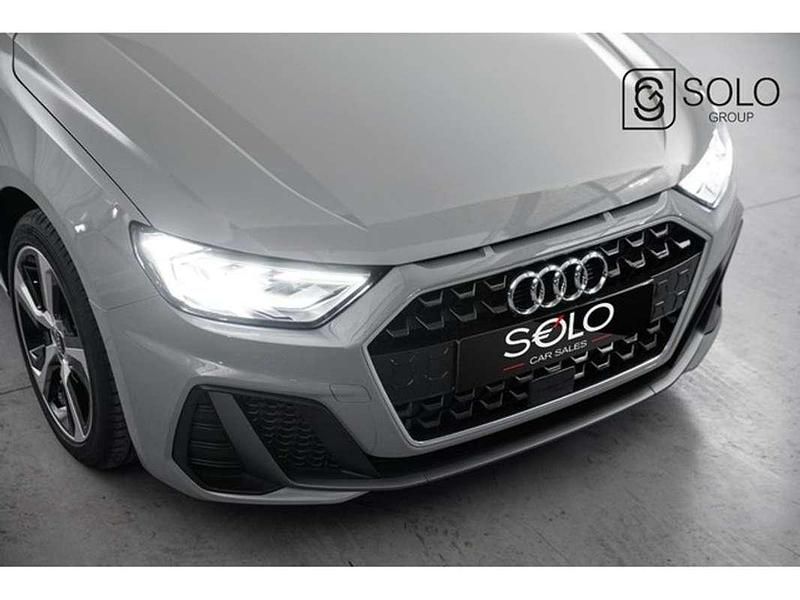Usado Audi A1 Sportback S-Line 110 CV (80 kW) 2024 Gris Utilitario