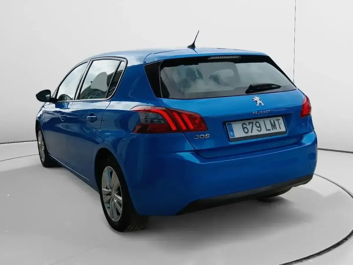 Usado Peugeot 308 Active 114 CV (83 kW) 2021 Azul Berlina